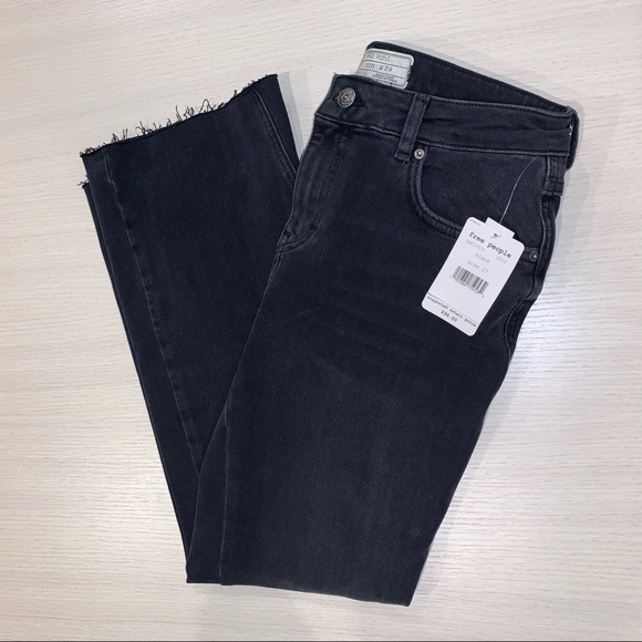 Free People Denim - ✌🏼2for$25 Free People Cropped Jeans